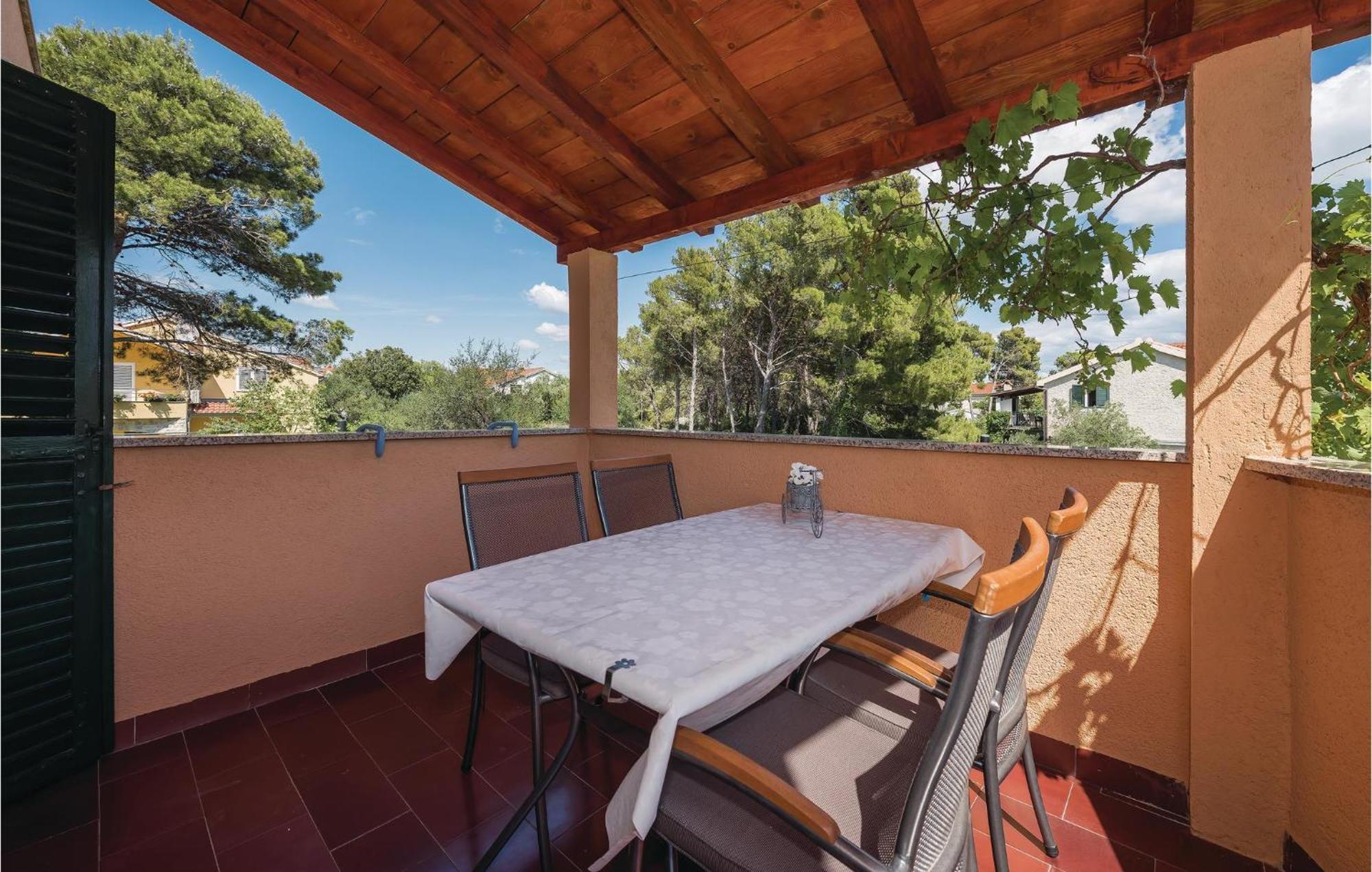 Awesome Apartment In Jadrija With Wifi Exterior photo