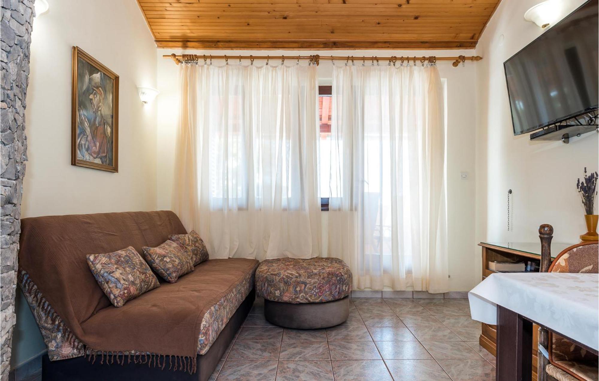 Awesome Apartment In Jadrija With Wifi Exterior photo