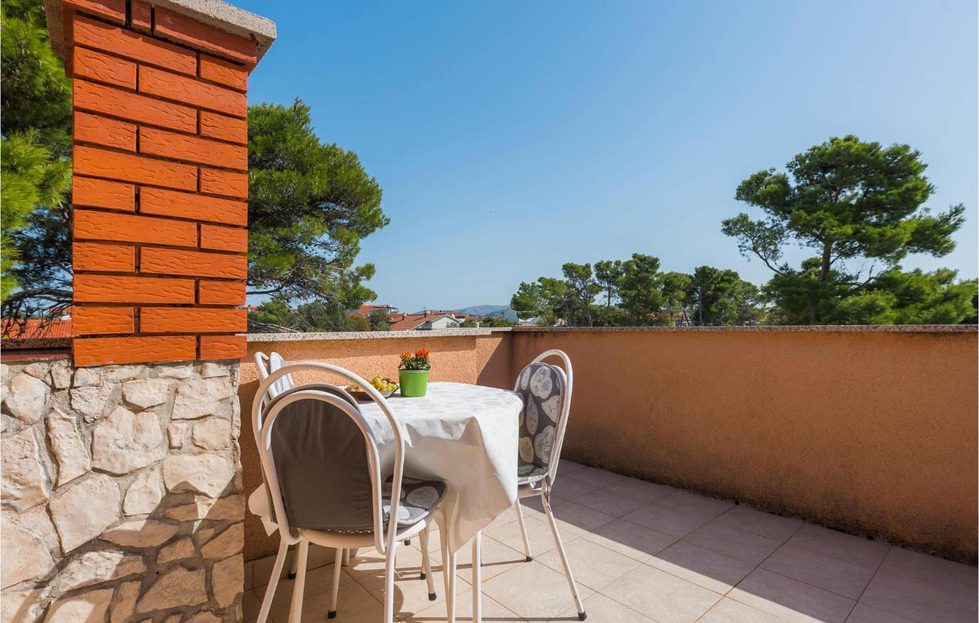 Awesome Apartment In Jadrija With Wifi Exterior photo