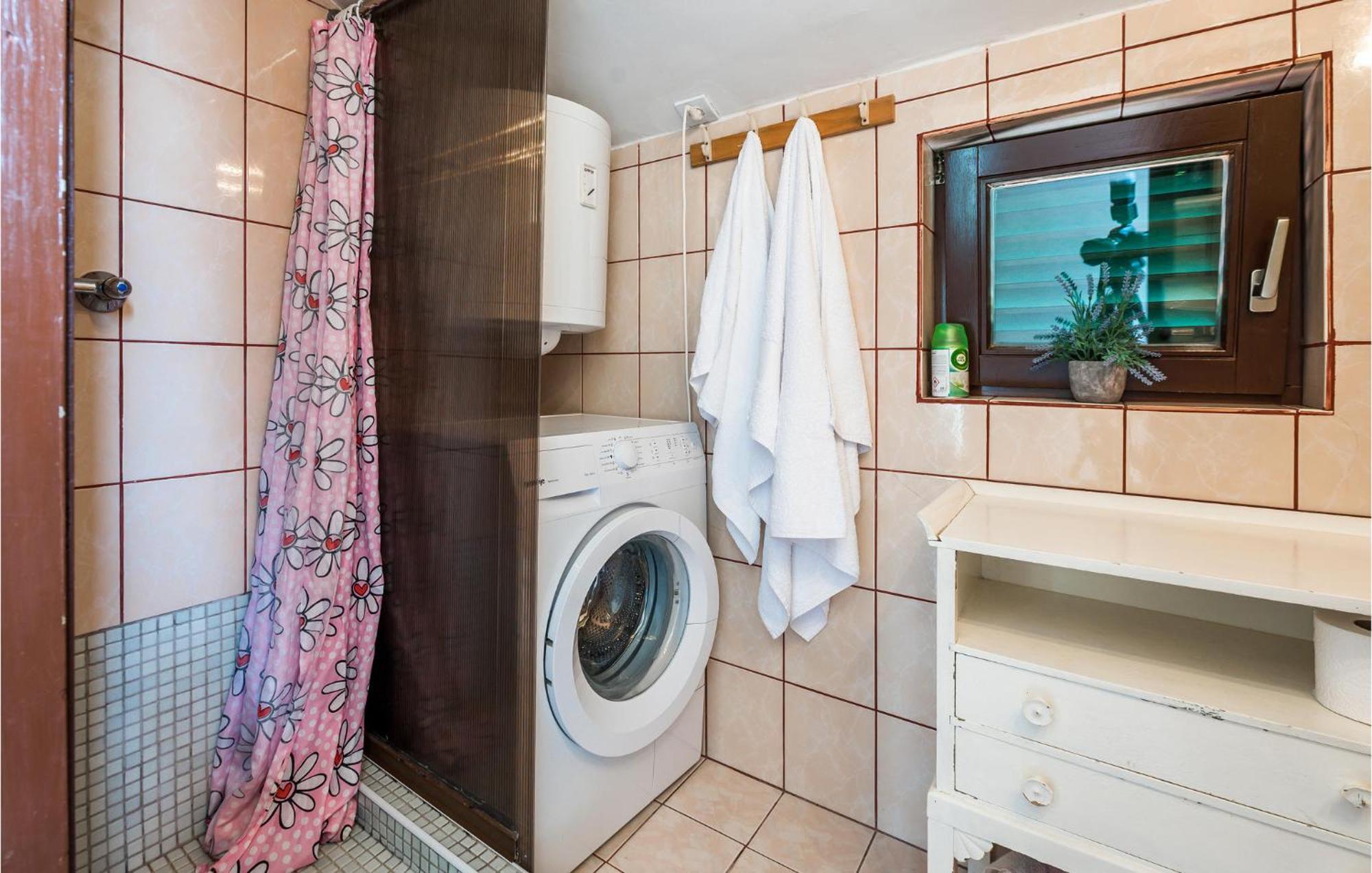 Awesome Apartment In Jadrija With Wifi Exterior photo